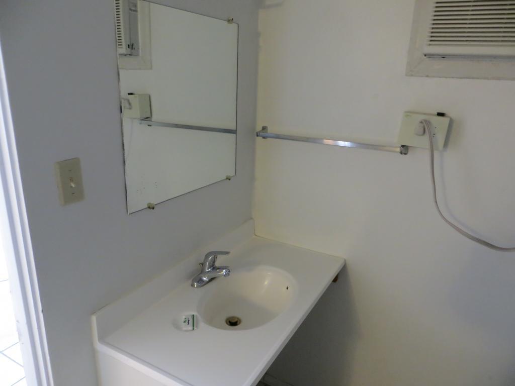 Economy Inn Тонопа Номер фото